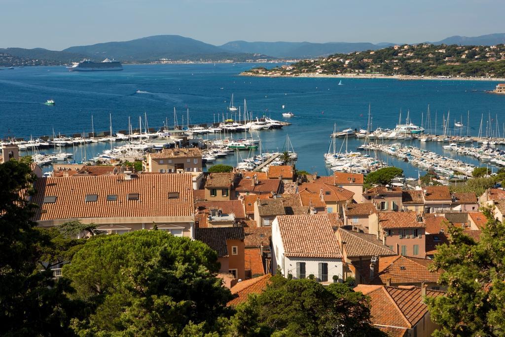 Hotel Les Tourelles Sainte-Maxime Bagian luar foto